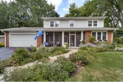 291  Robins Run, Burlington, WI 53105 - Photo 1