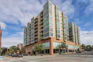 1550 E Royall Pl, Milwaukee, WI 53202 - Photo 1