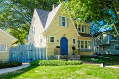 517  Park Ave, South Milwaukee, WI 53172 - Photo 1