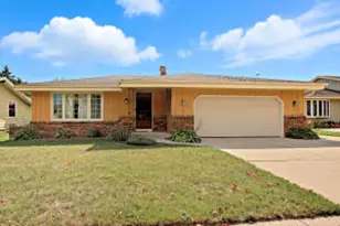 6017 68th St, Kenosha, WI 53142 - Photo 1