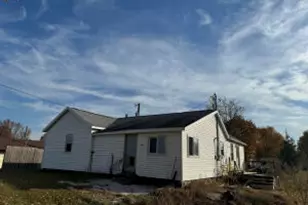 313 S Park Rd, Blair, WI 54616 - Photo 1