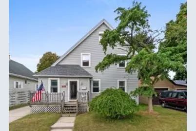 1110 S 24th St, Manitowoc, WI 54220 - Photo 1
