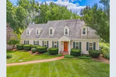 N7W29595  Thames Ct, Delafield, WI 53188 - Photo 1