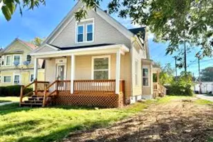 423 Cliff Ave, Racine, WI 53404 - Photo 1