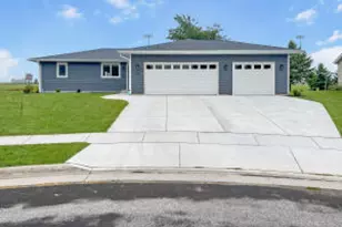 525 Washington Cir, Oostburg, WI 53070 - Photo 1