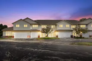 2426 Fox River Pkwy, Waukesha, WI 53189 - Photo 1