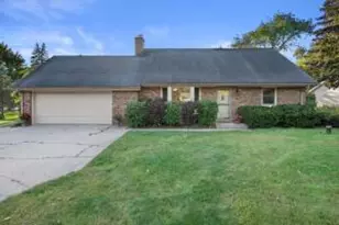 W232S8755 Edgewood Ct, Big Bend, WI 53103 - Photo 1