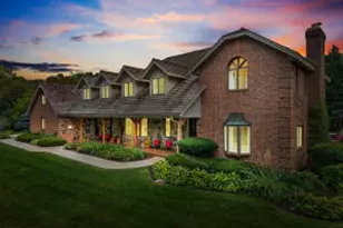 9101 W Hawthorne Ln, Franklin, WI 53132 - Photo 1