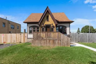 7528 W Beloit Rd, West Allis, WI 53219 - Photo 1