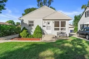 1353 S 110 St, West Allis, WI 53214 - Photo 1