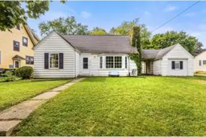 936  Perkins Ave, Waukesha, WI 53186 - Photo 1