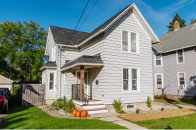 718  Oakland Ave, Waukesha, WI 53186 - Photo 1