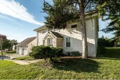 N78W12725  Fond Du Lac Ave, Menomonee Falls, WI 53051 - Photo 1