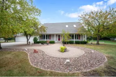 605  Mary Lee Dr, Fond du Lac, WI 54935 - Photo 1