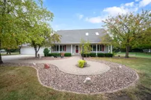 605 Mary Lee Dr, Fond du Lac, WI 54935 - Photo 1