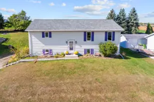 2419 Monroe St, New Holstein, WI 53061 - Photo 1