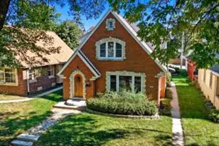 2808 N Sholes Ave, Milwaukee, WI 53210 - Photo 1