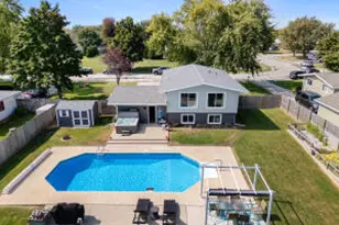 130 Lilac Ln, Belgium, WI 53004 - Photo 1