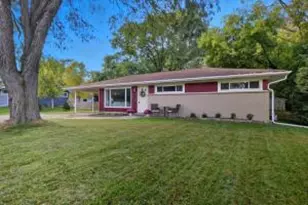 2925 N 124th St, Brookfield, WI 53005 - Photo 1
