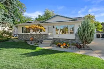 2809  Indian Trl, Racine, WI 53402 - Photo 1