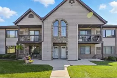 1343  Meadowcreek Dr, Pewaukee, WI 53072 - Photo 1