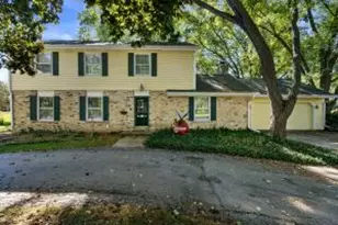 8021 W Evergreen Rd, Mequon, WI 53097 - Photo 1