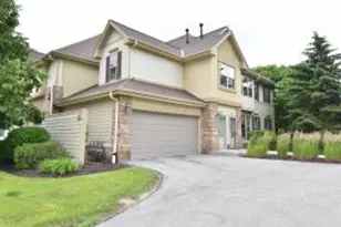 8619 S Deerwood Ln, Franklin, WI 53132 - Photo 1