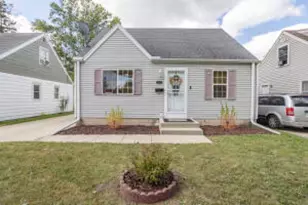 5323 N 51st Blvd, Milwaukee, WI 53218 - Photo 1