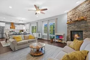 7853 S Ridgewood Dr, Franklin, WI 53132 - Photo 1