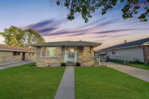 1453 W Barnard Ave, Milwaukee, WI 53221 - Photo 1