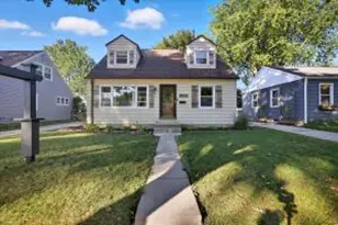 3425 N 95th St, Milwaukee, WI 53222 - Photo 1