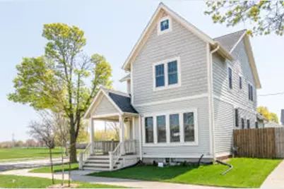 2301 W Garfield Ave, Milwaukee, WI 53205 - Photo 1