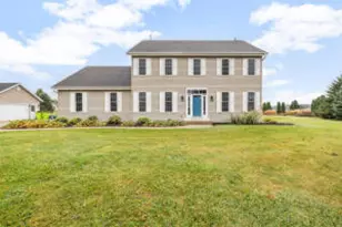 788 Black Squirrel Ct, Richfield, WI 53033 - Photo 1