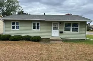 645 11th Ave, Onalaska, WI 54650 - Photo 1