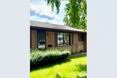 811  Macarthur Dr, Beaver Dam, WI 53916 - Photo 1