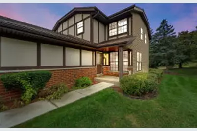 8131 S Legend Dr, Franklin, WI 53132 - Photo 1