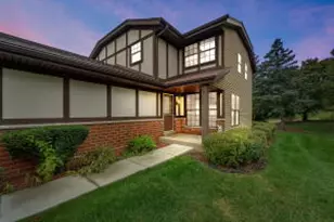 8131 S Legend Dr, Franklin, WI 53132 - Photo 1