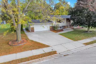 615 S 10th St, Oostburg, WI 53070 - Photo 1