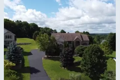 585  Overlook Pass, Farmington, WI 53021 - Photo 1