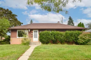 6630 W Kinnickinnic River Pkwy, Milwaukee, WI 53219 - Photo 1