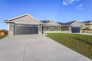 2508 Stoney Brook Ct, Manitowoc, WI 54220 - Photo 1