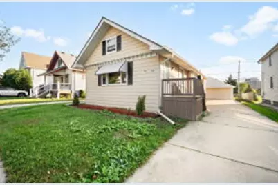946 S 56th St, West Allis, WI 53214 - Photo 1