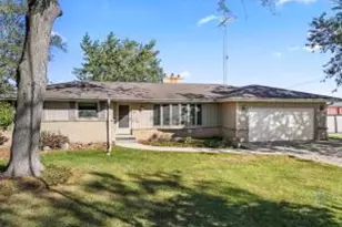 15500 7th St, Paris, WI 53182 - Photo 1