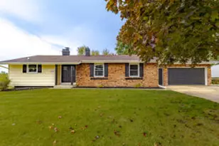 3109 Canterbury Ln, Janesville, WI 53546 - Photo 1