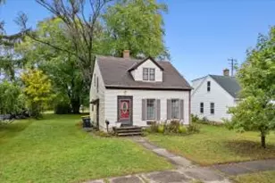 115 East Ave, West Bend, WI 53095 - Photo 1