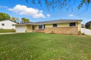 7416 N 42nd St, Milwaukee, WI 53209 - Photo 1