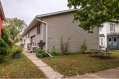 1413  Charles St, La Crosse, WI 54603 - Photo 1