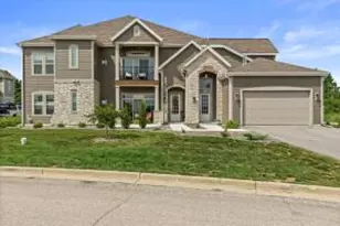 2844 Fox Lake Cir, Waukesha, WI 53189 - Photo 1