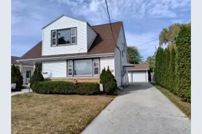 1256  Arlington Ave, Manitowoc, WI 54220 - Photo 1