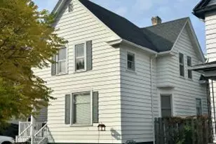 1702 N 12th St, Sheboygan, WI 53081 - Photo 1